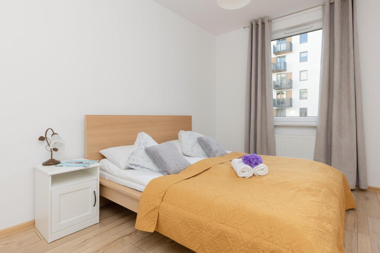 Warsaw Ulrychów Apartment with Parking by Renters Exterior foto
